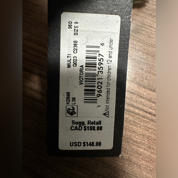 Kate Spade Victoria Cluster Cocktail Ring Size 9 NWT - Picture 8 of 8